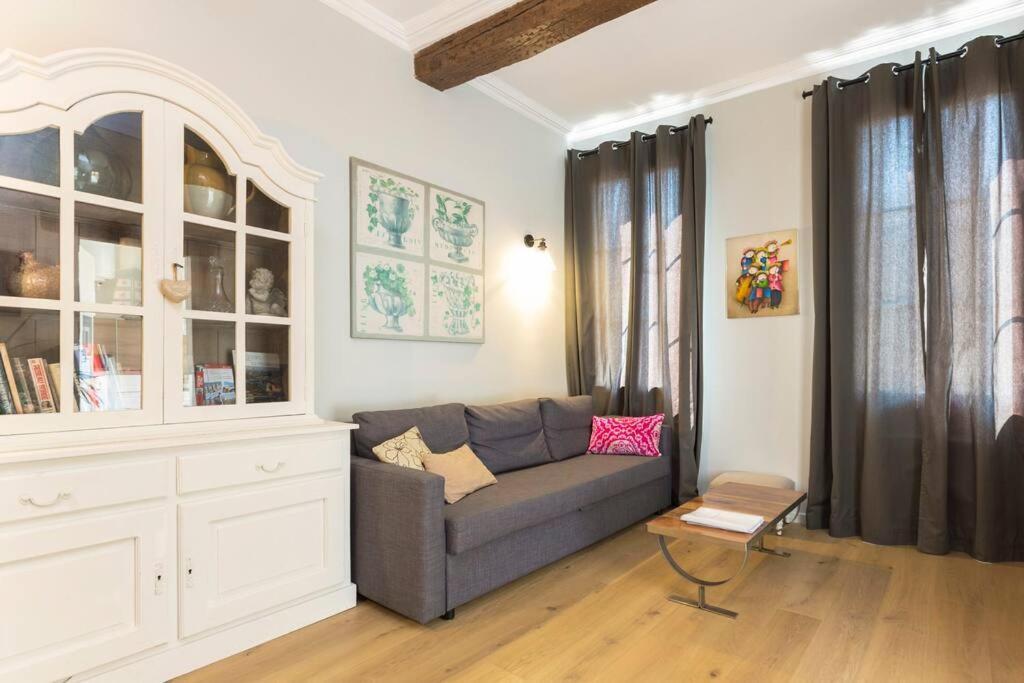 Appartement Typical 18th Century Flat, Historical Center *